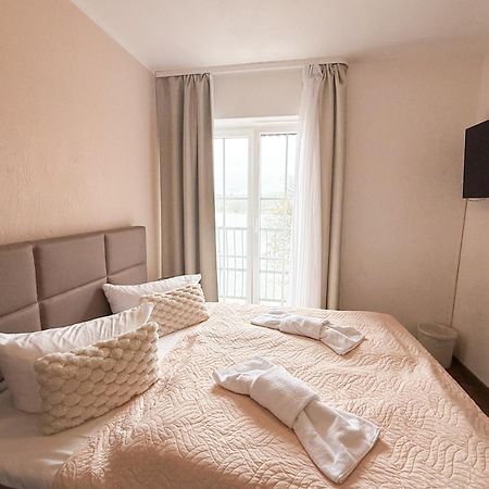 Strandhotel Vier Jahreszeiten Buckow Buitenkant foto