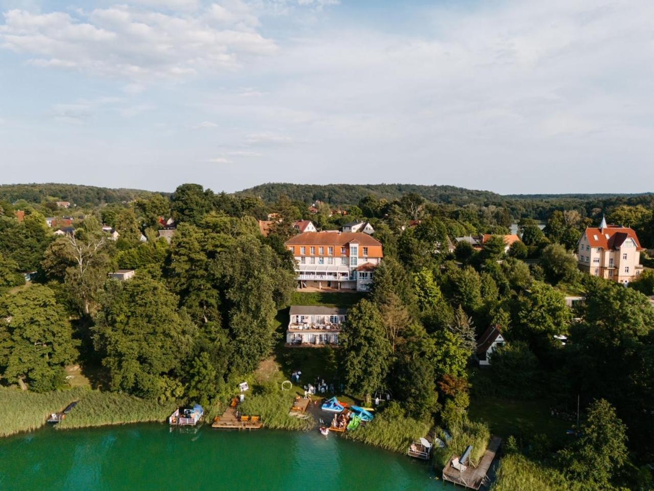 Strandhotel Vier Jahreszeiten Buckow Buitenkant foto
