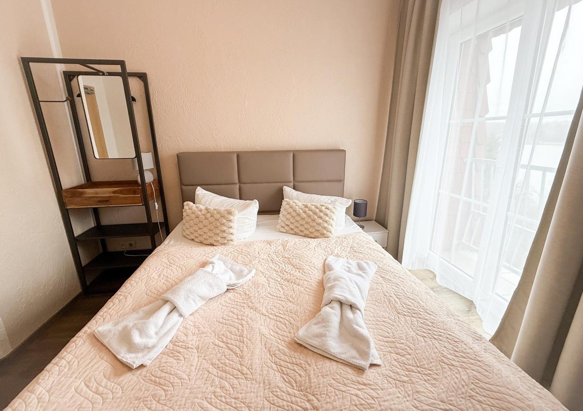 Strandhotel Vier Jahreszeiten Buckow Buitenkant foto